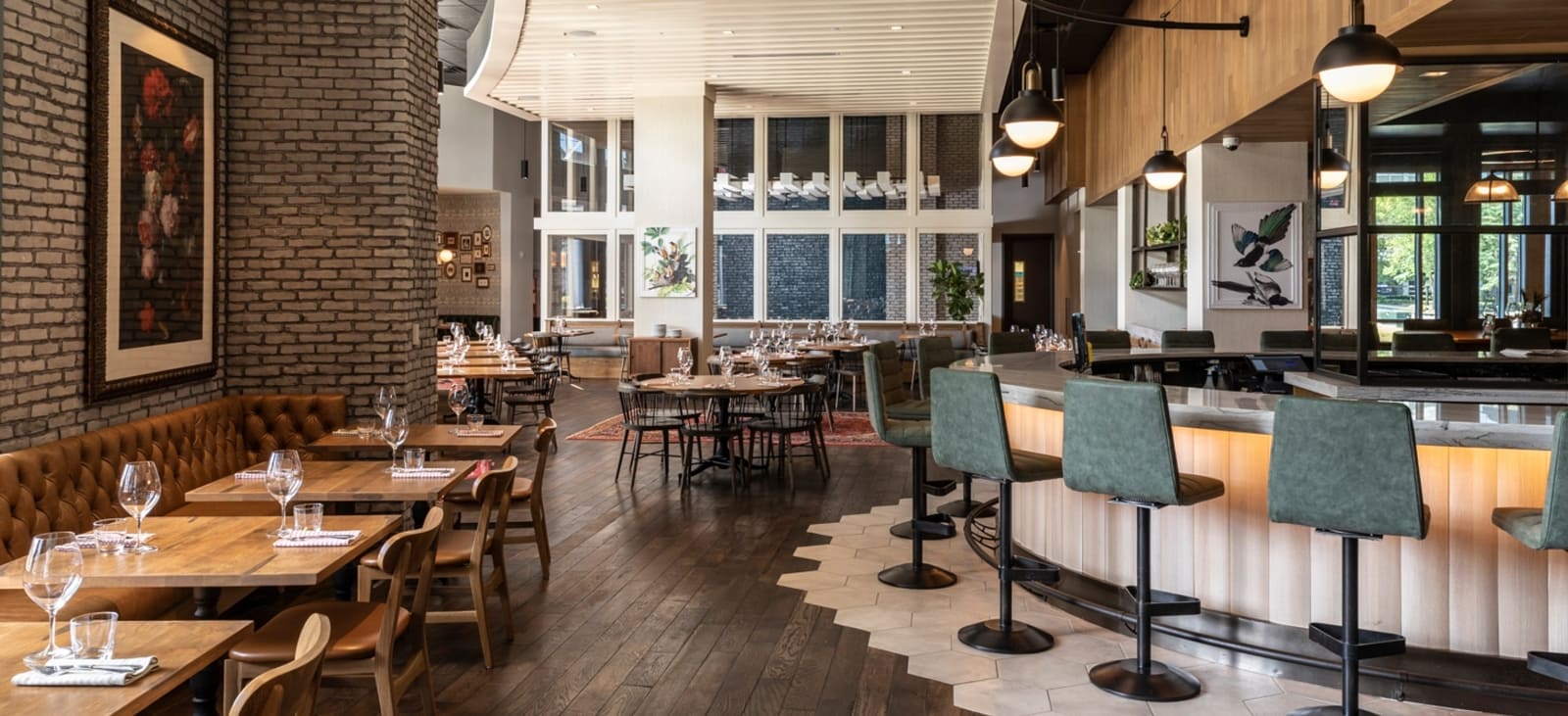 Portfolio | Atlanta Restaurant | Looney & Associates Interior Design