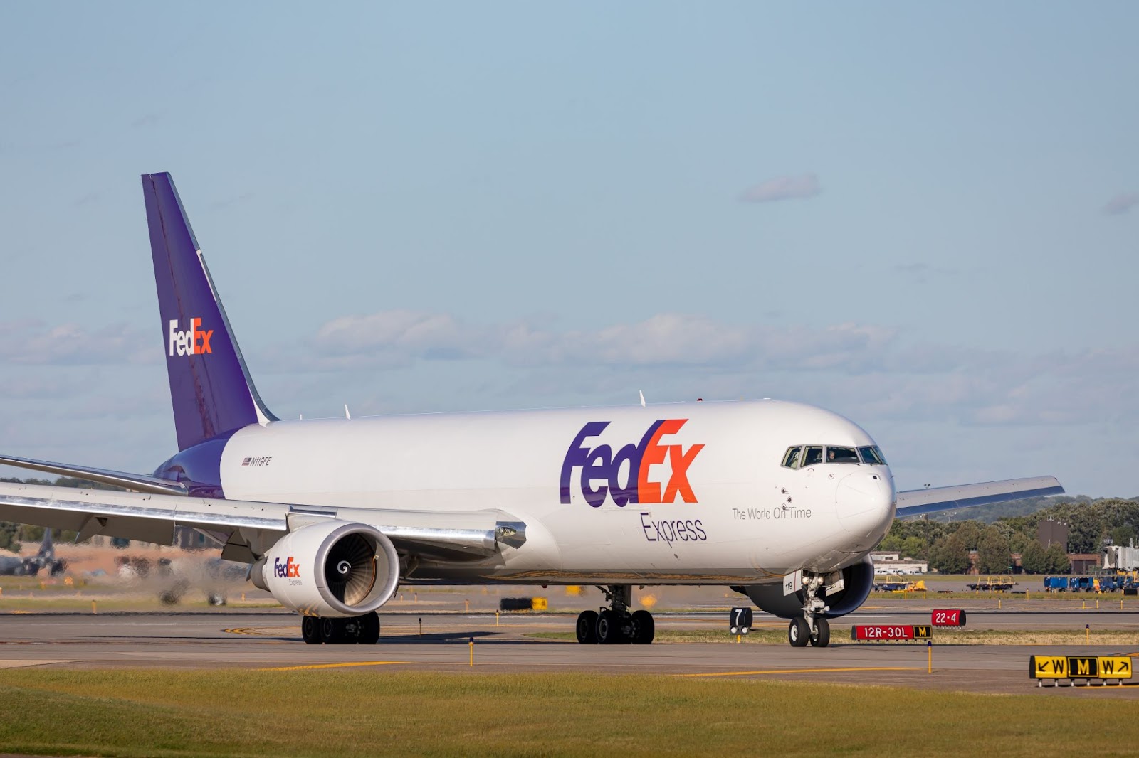 Avião da empresa americana de transporte FedEx