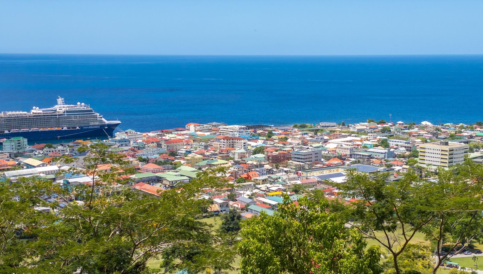 Foto de Ruseau, capital de Dominica.