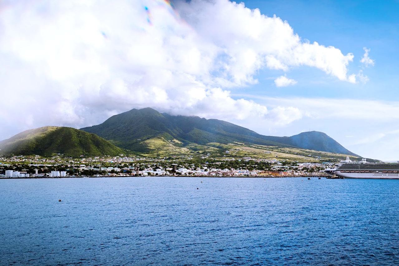 Imagem de um porto em São Cristóvão e Nevis