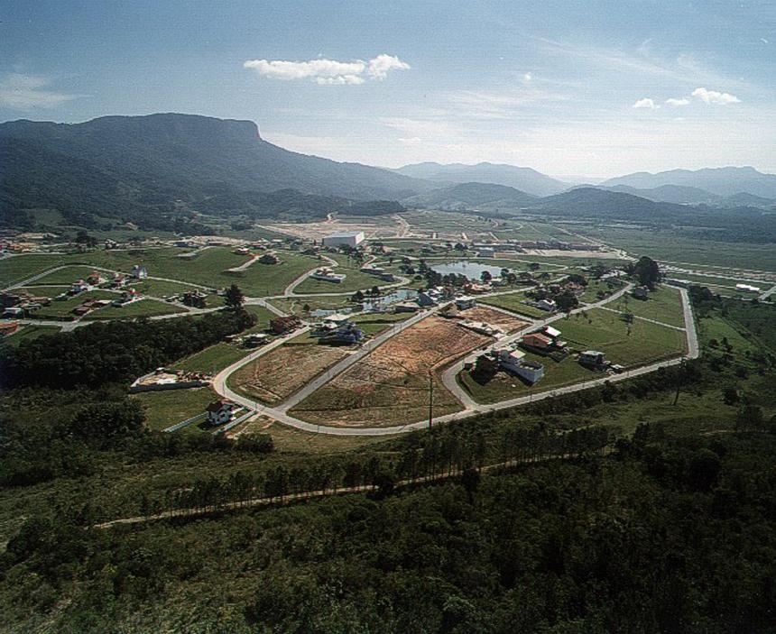 Imagem da área de construção da Cidade Pedra Branca