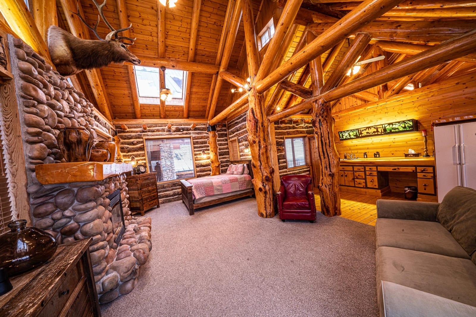 Timber Moose Bedroom Gallery | Timber Moose Lodge