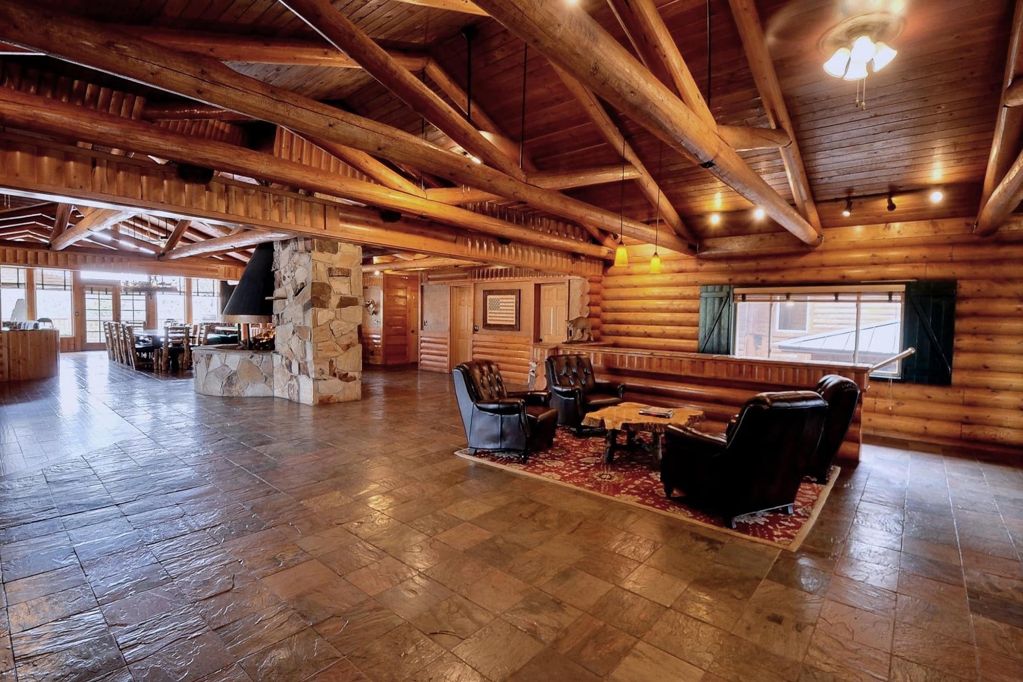 Interior Gallery | Timber Moose Lodge