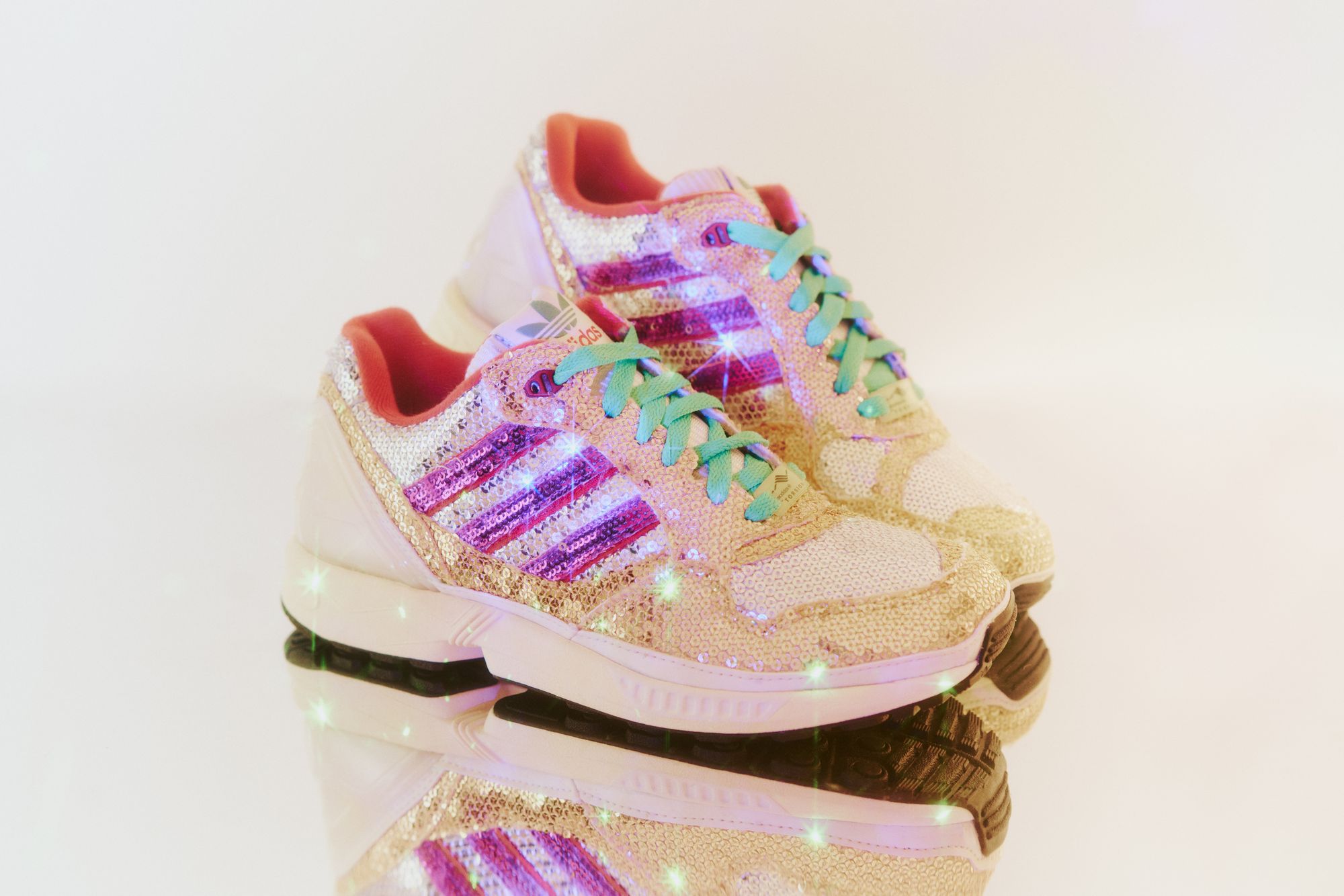 adidas ZX 6000 W (Crystal White / Shock Purple / Mist Sun) Pailetten
