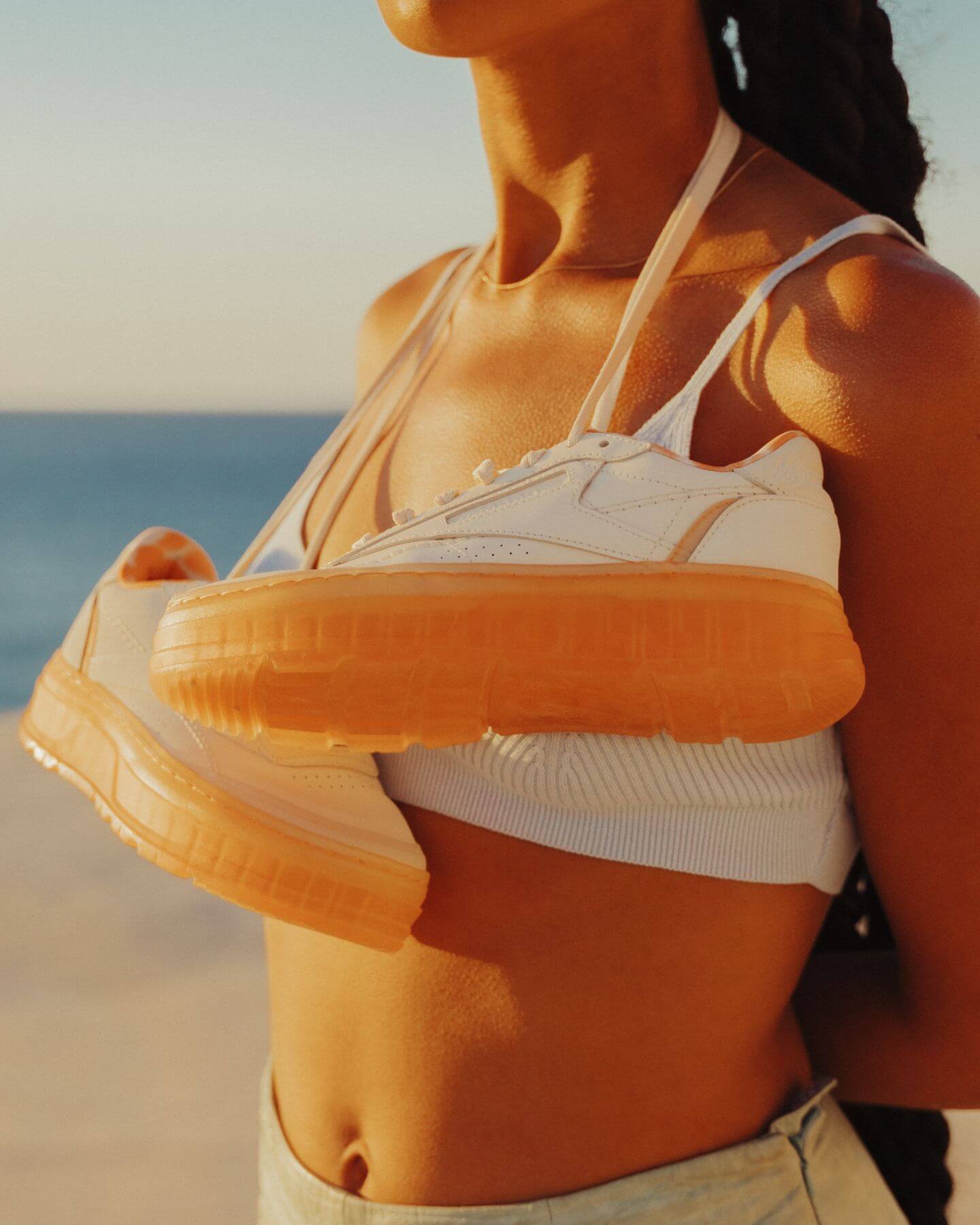 Reebok x MADWOMENÂ - Club CÂ Double Geo - white/blue - white/orange - GY8058/GY8056