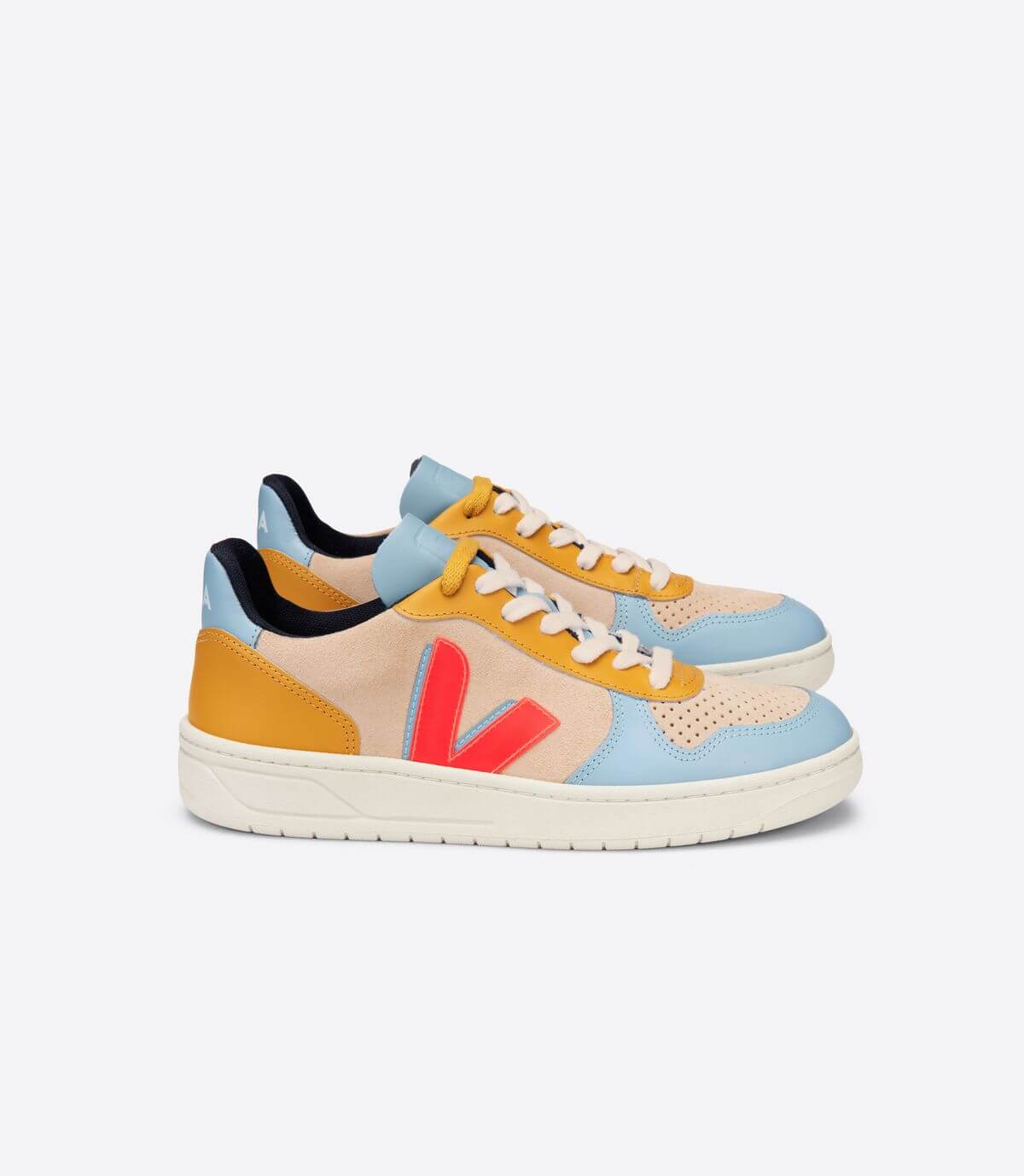 VEJA x Make My Lemonade - V-10 - Sable - VV032749