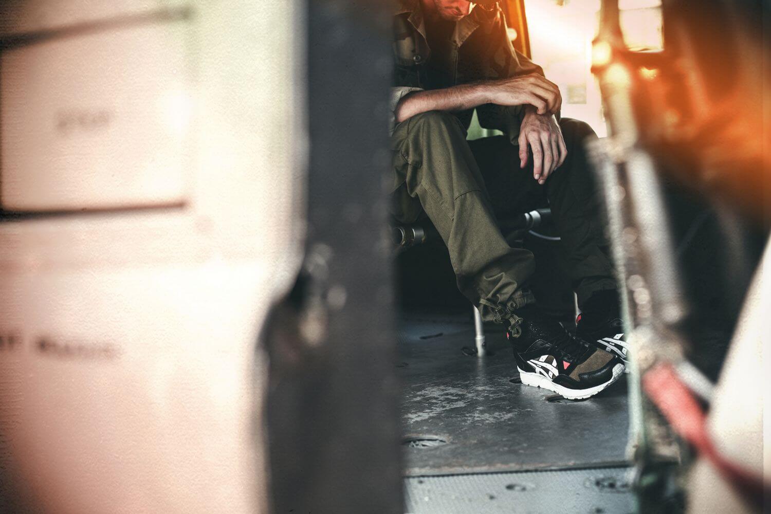ASICS x Highs &Â Lows - Gel-Lyte V - "Medic" - black/olive/red/white - H50NK-8101
