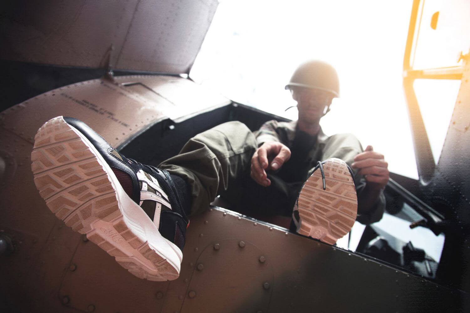 ASICS x Highs &Â Lows - Gel-Lyte V - "Medic" - black/olive/red/white - H50NK-8101