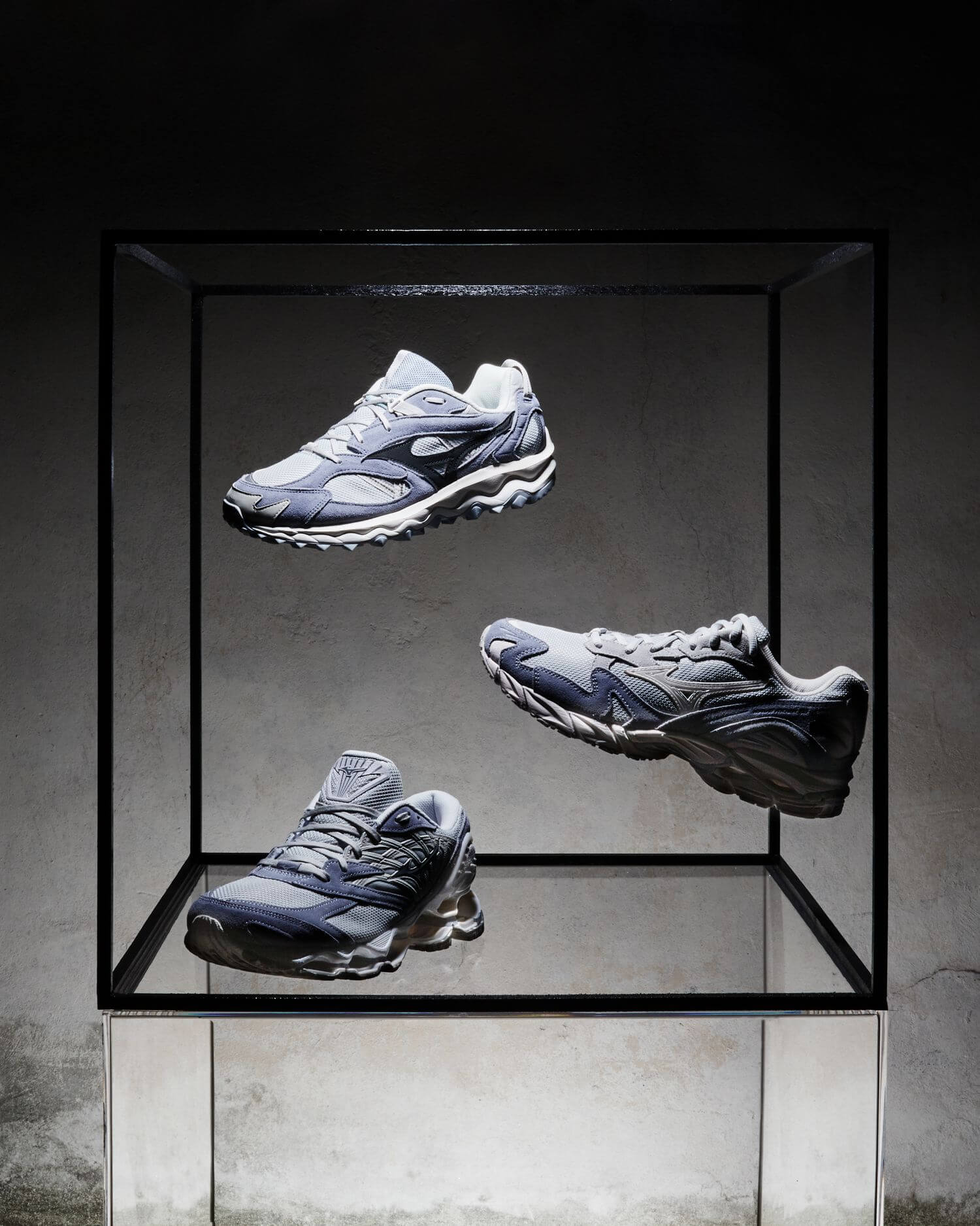 Mizuno Kizuna collection "Artefact" feat. Wave Prophecy LS, Wave Mujin TL & Wave Rider 10