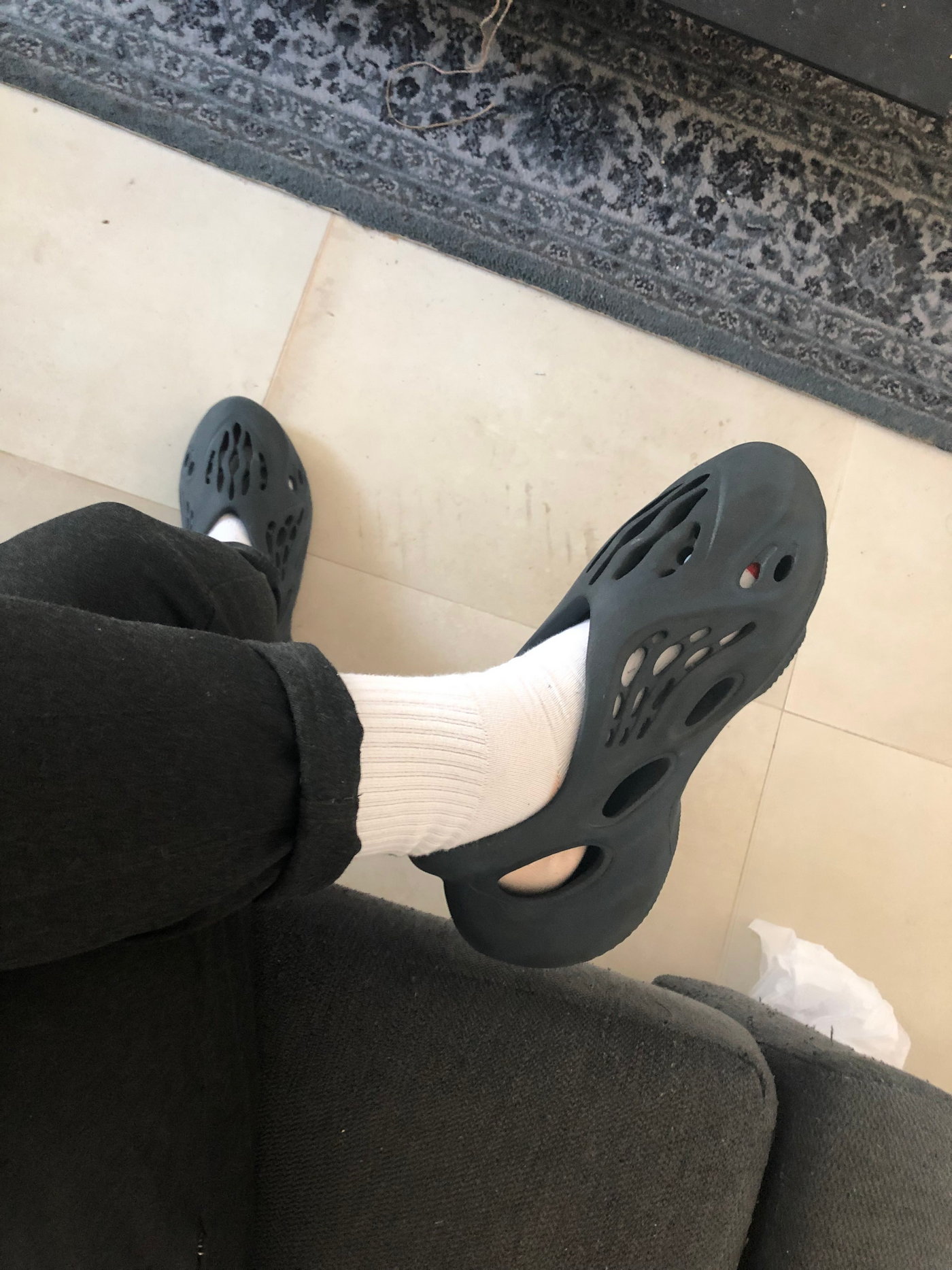 adidas x Kanye West - Yeezy Foam Runner - mineral blue - GV7903 on feet