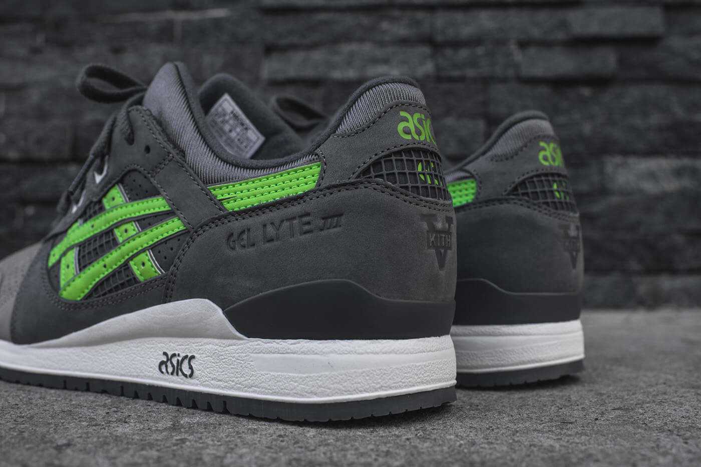 ASICSÂ x Ronnie Fieg (KITH) - Gel-Lyte III.1 - "Super Green" - H60KK-6570