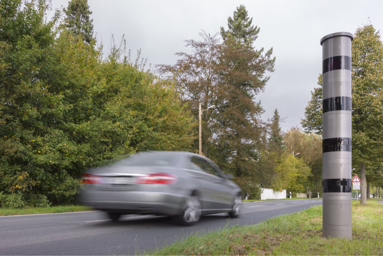 Mit einem Verkehrsrechtsanwalt gegen Ordnungswidrigkeiten im Straßenverkehr vorgehen