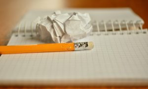 Notepad - Plan your move by finding the things to look for in a moving company