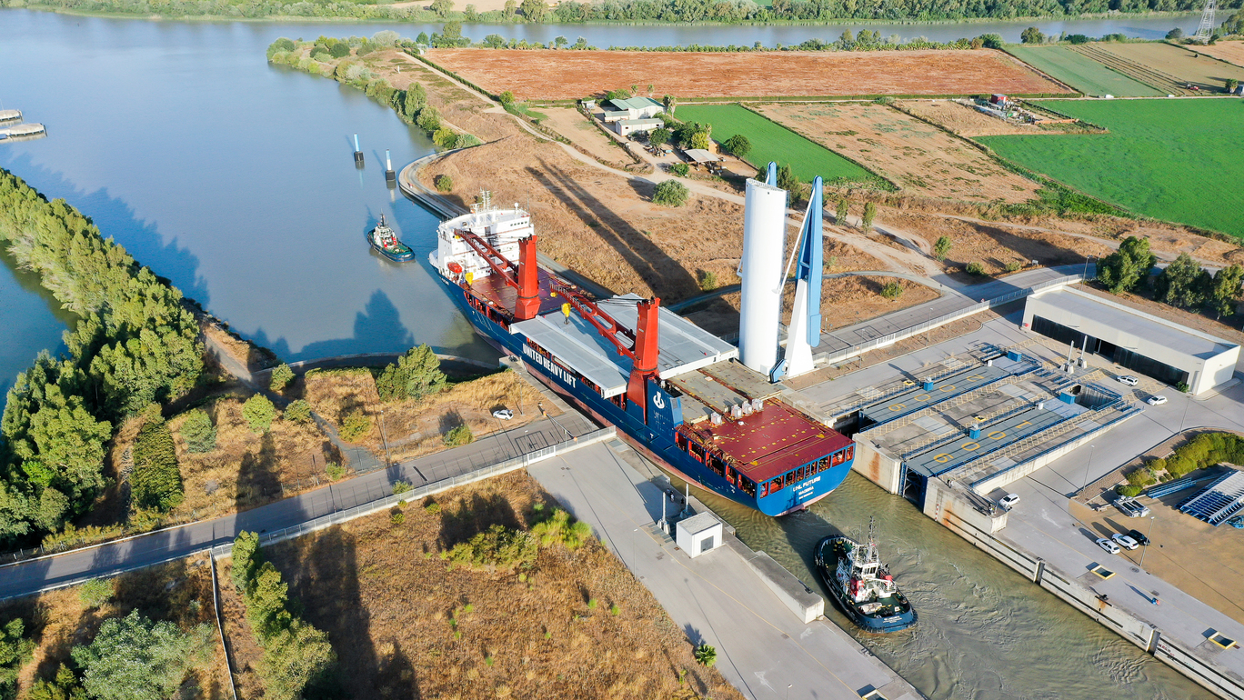 Transporting bridge parts for the Hising Bridge - just one of Tschudi Logistics' many impressive projects.