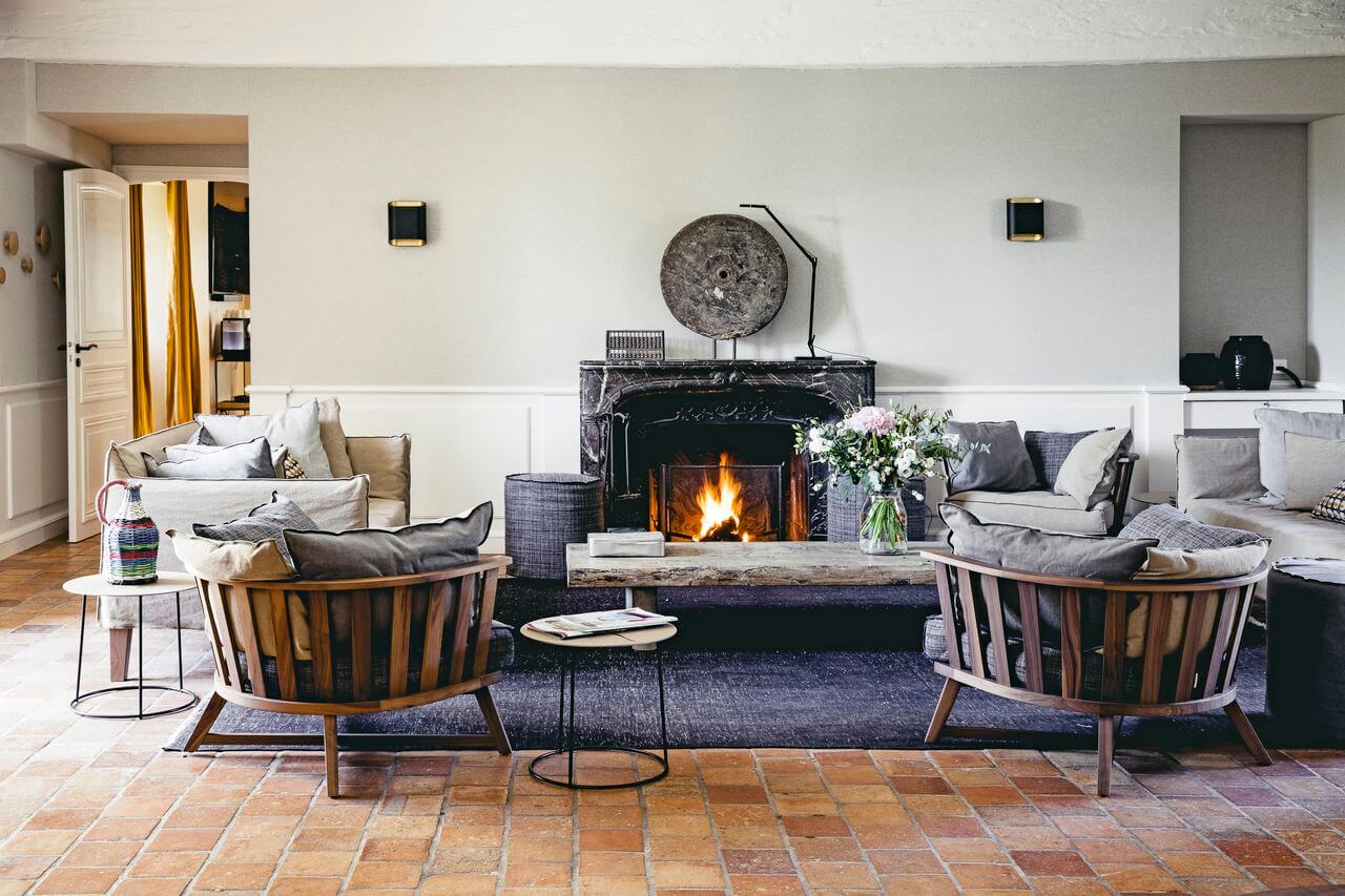 Maisons de Campagne Fireplace