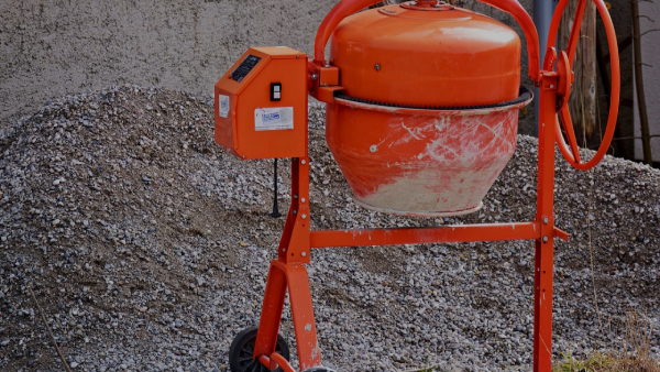 house renovation concrete mixing