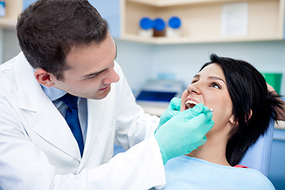 Dental prophy with a patient