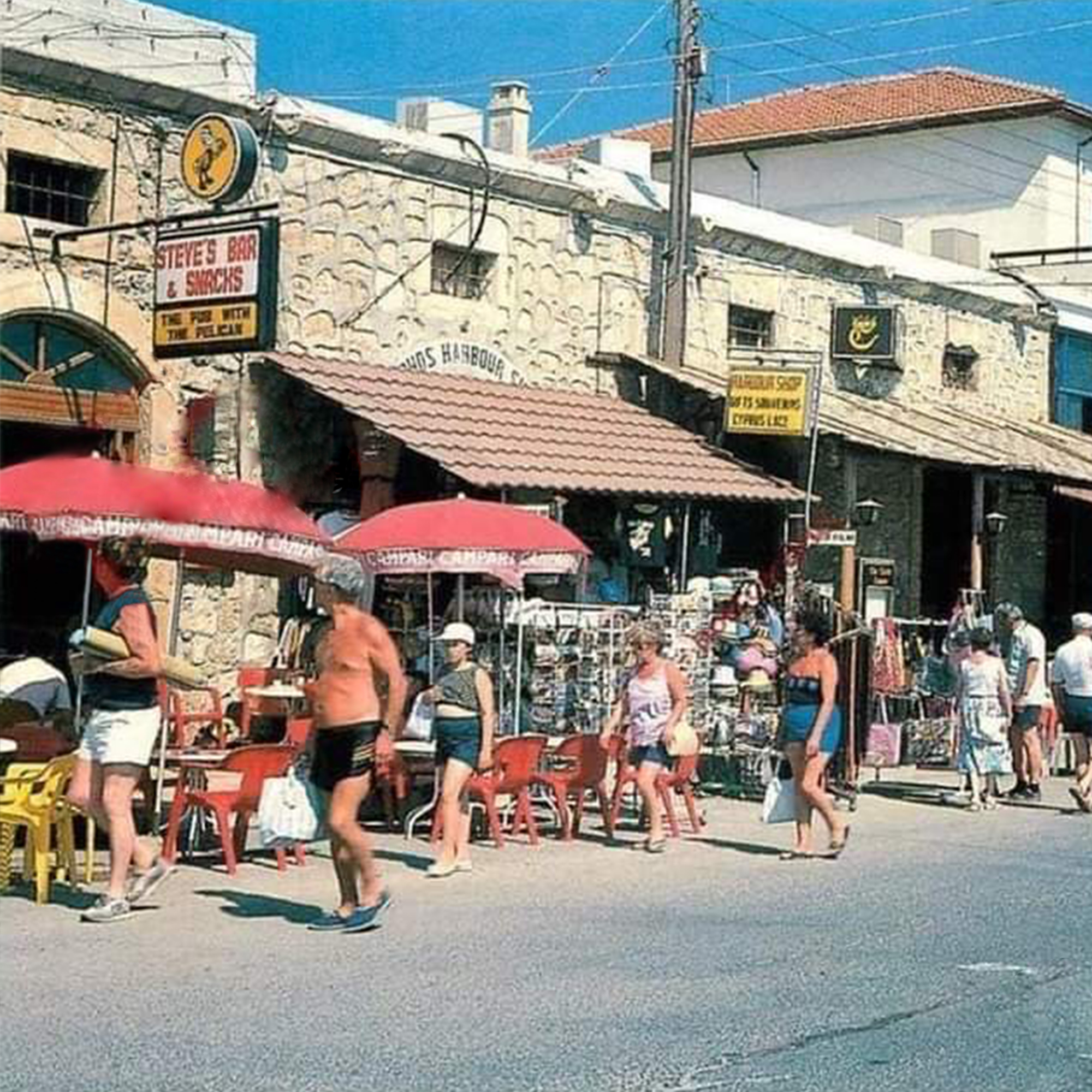 On 1975 the restaurant was reopened and named after its previous owner “Pelican”. Read the full story of the Pelican Restaurant at: https://www.paphospelicanrestaurant.com/about-us