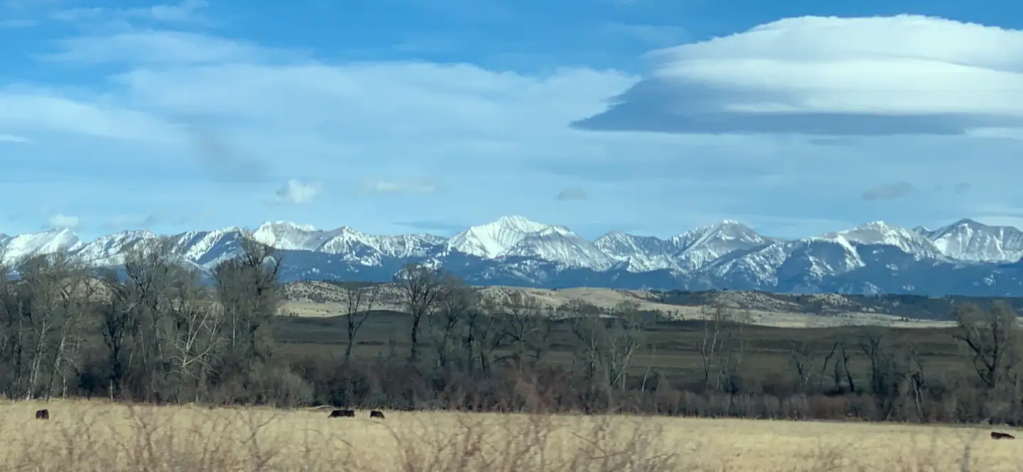 Clyde Park House Vacation Rental in Clyde Park, Montana