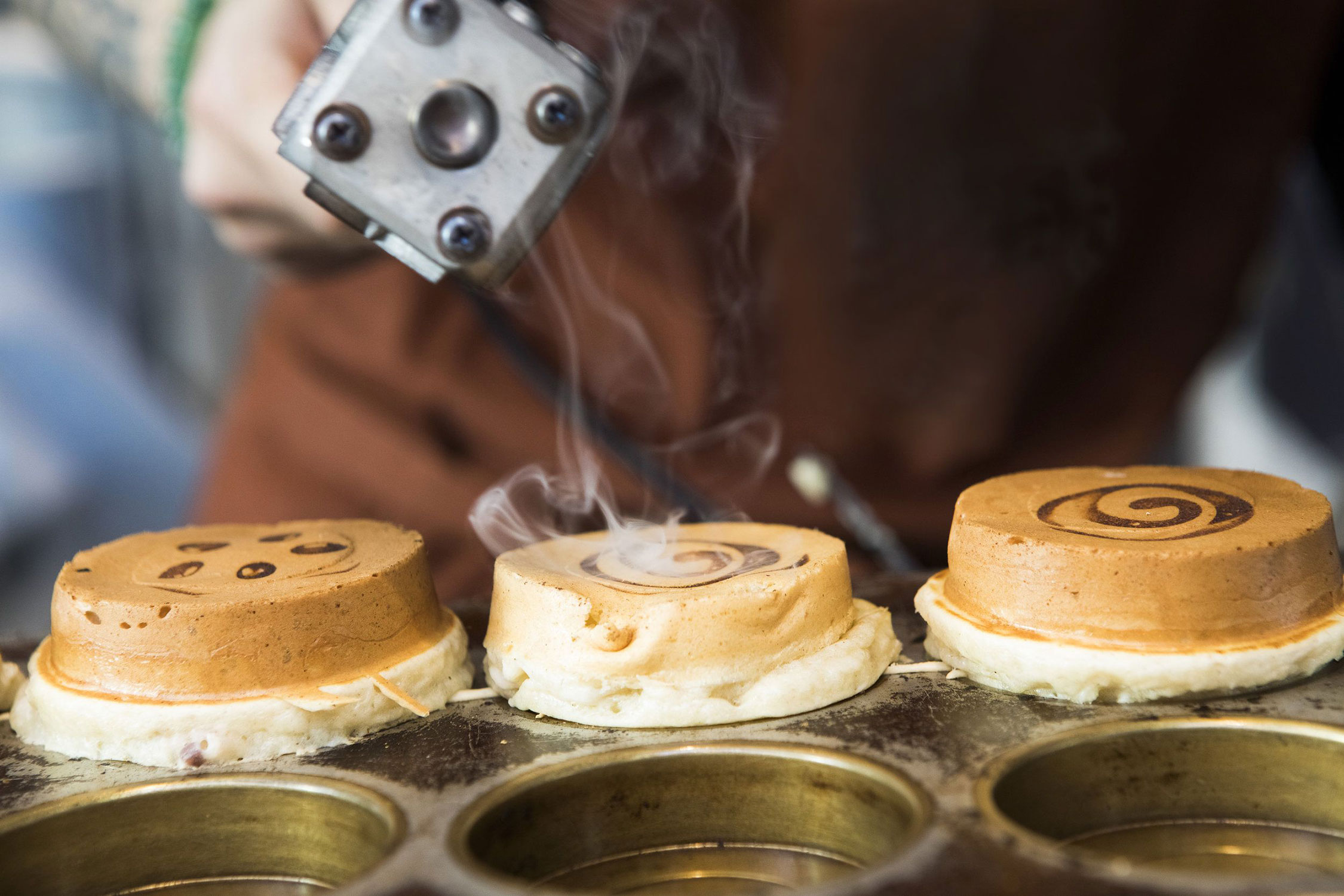 ROCK + POPPINS Wheelcake Island Kiosk Westfield, White City, London