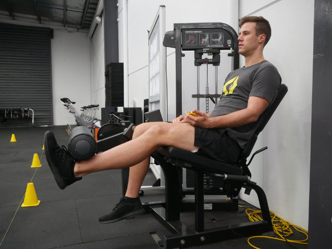 Knee exercises for Osgood Schlatters