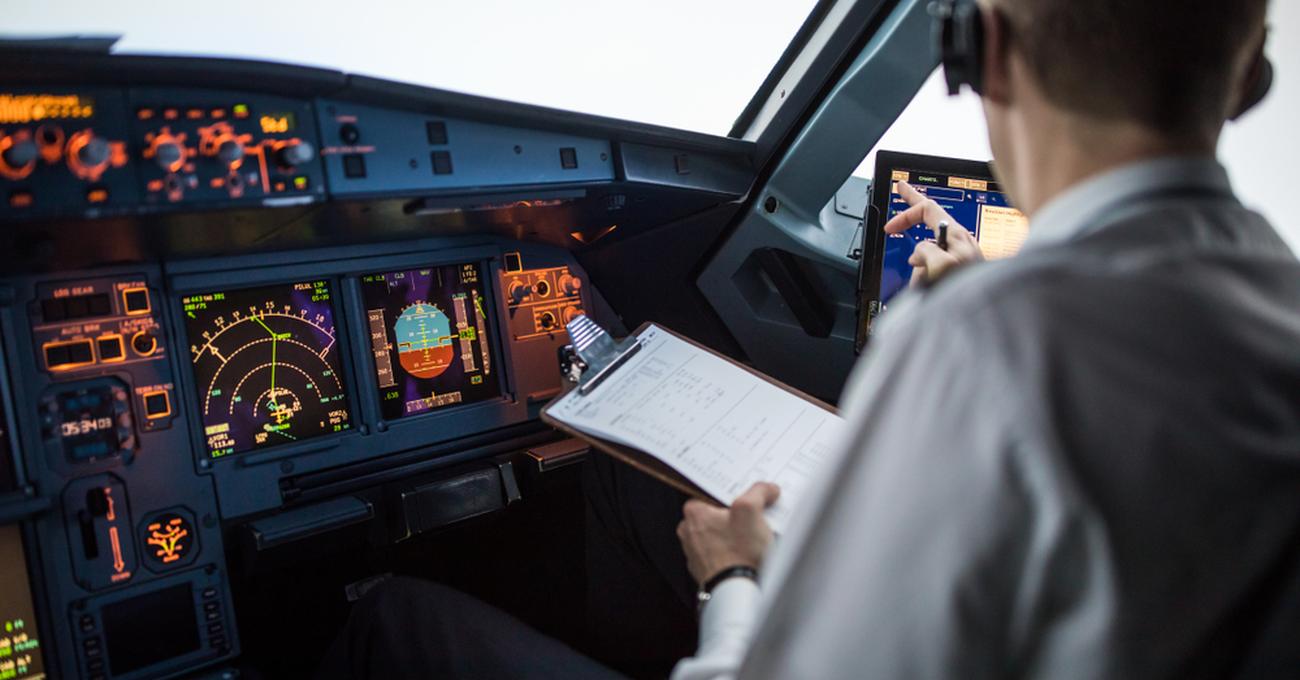 How To a Commercial Pilot Complete Guide SkyTough