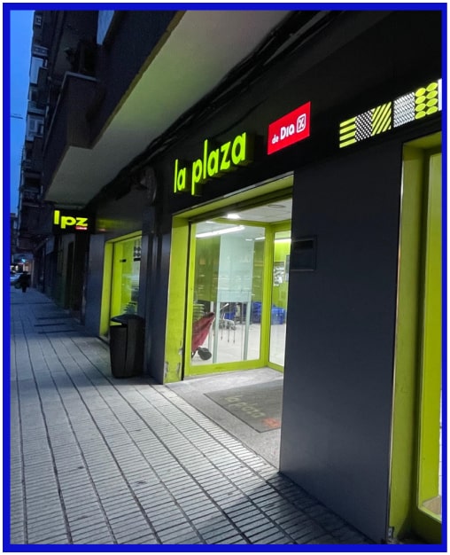 Photo de l'entrée du magasin DIA