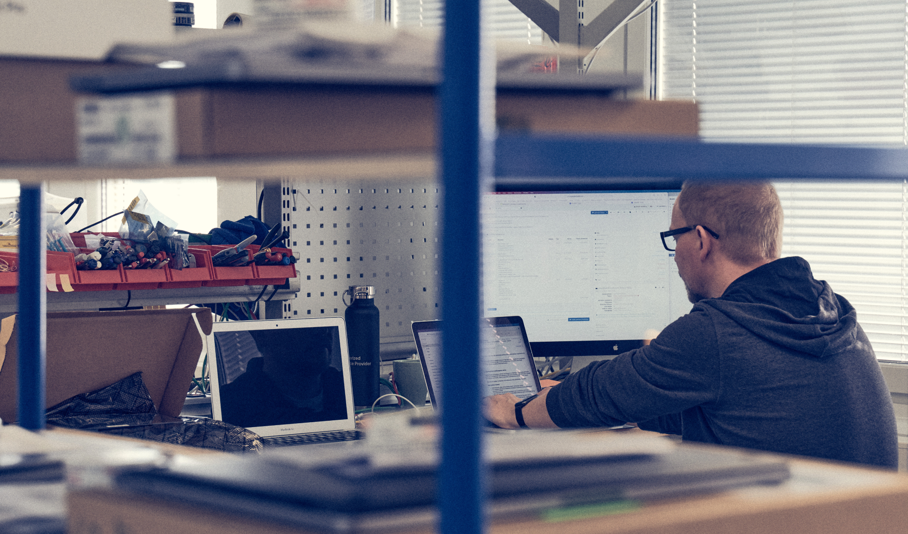 A technician at an AASP. Apple Authorized Service Providers are given incentives to make sure customer experience is a priority.
