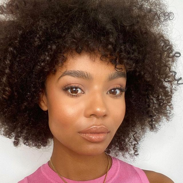 Welcome to the Era of Soft Glam Makeup