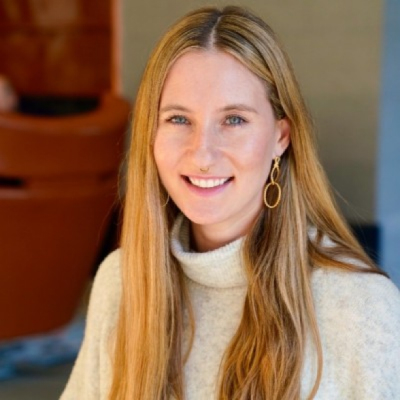 Alycia Damp's portrait image