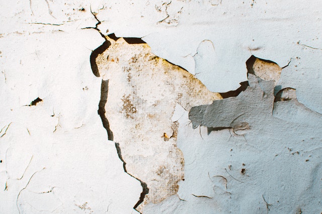 What Causes Cracks And Plaster Repairs
