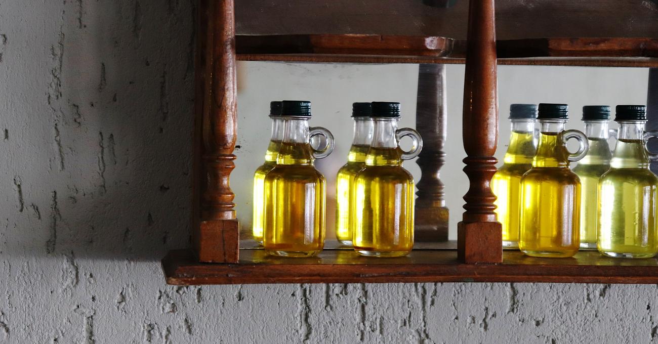 How to Store Cooking Oil for the LongTerm Build a Stash