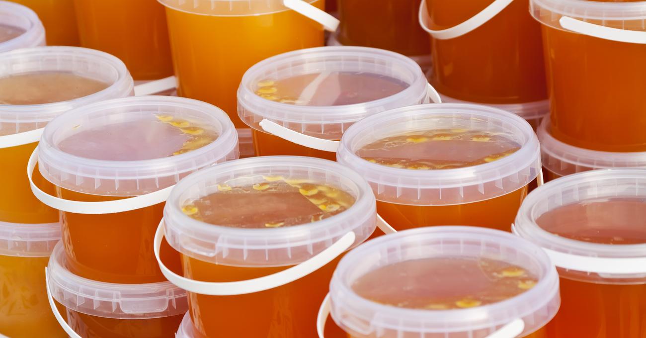 How to Store Honey LongTerm Build a Stash
