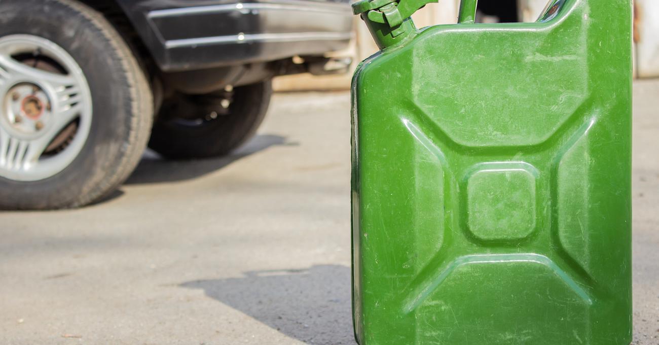 How to Store Emergency Water in Your Car Build a Stash