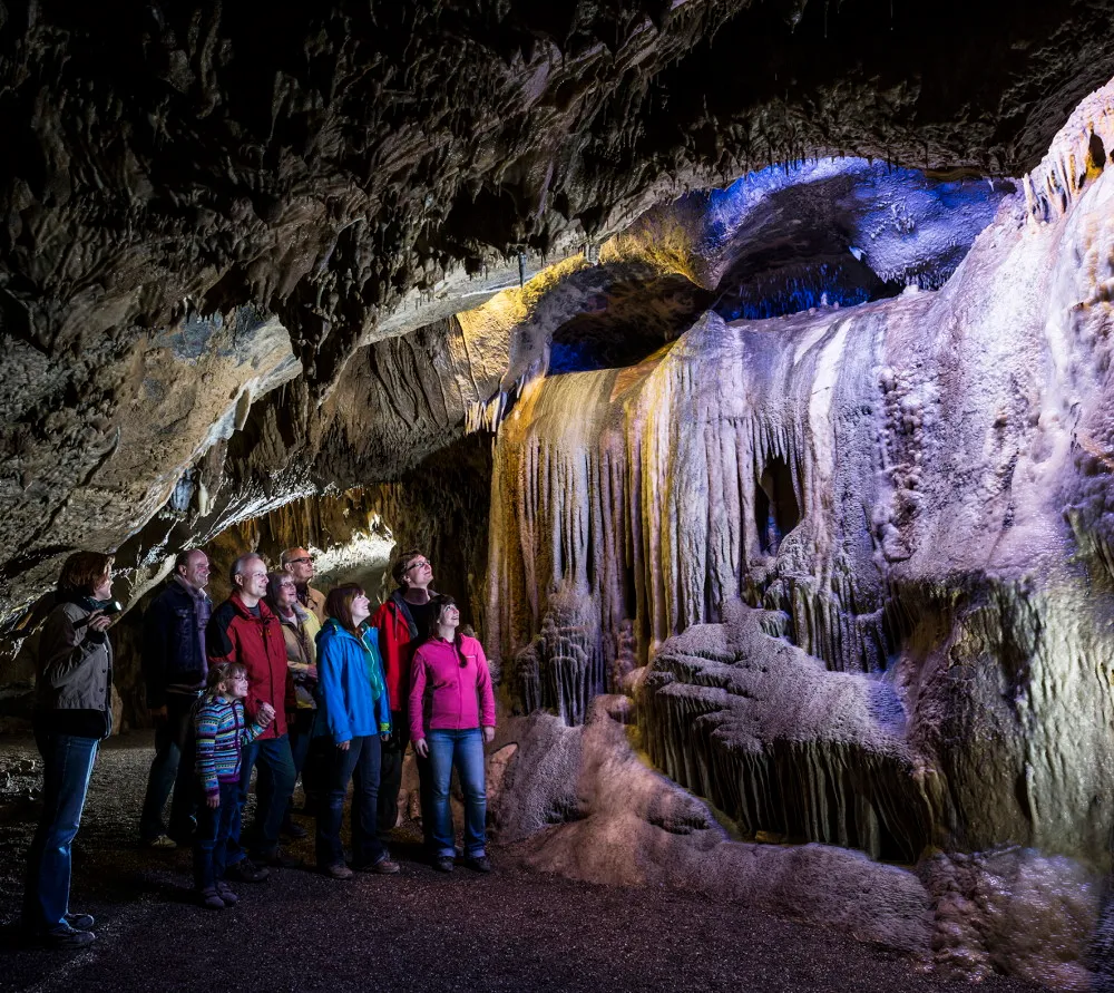 Höhle
