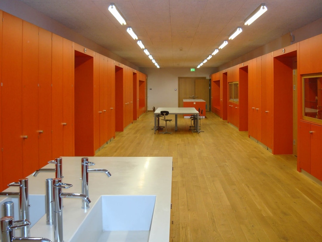 Oberstufenzentrum OZ13 Subingen Schulen Referenzen Schreinerei Frei oberstufenzentrum-oz13-subingen-schulen-referenzen-schreinerei-frei