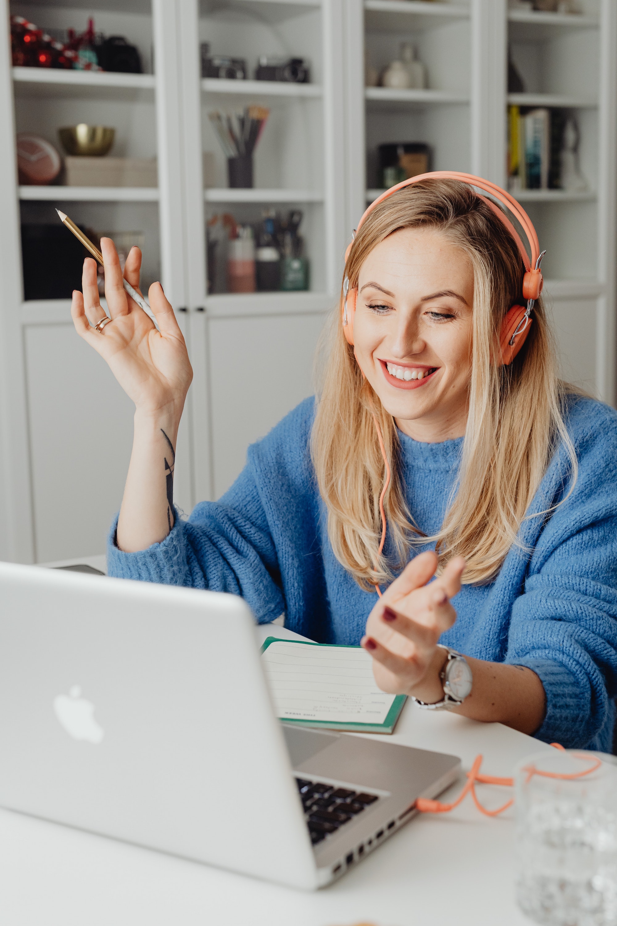 Finding a similar and understanding community of expats can help you go through your readjustment period