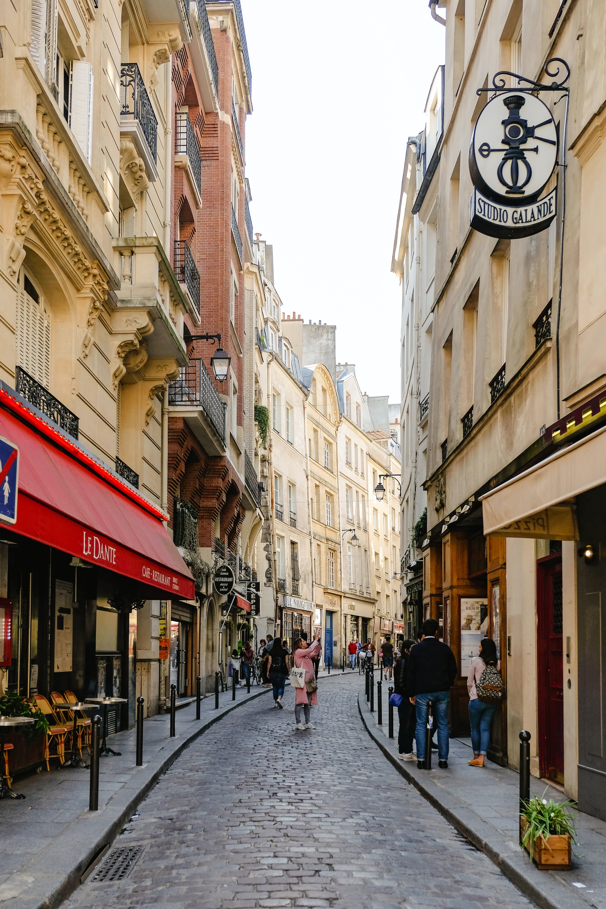 Staying fit doesn't have to be expensive, taking a walk around the city can be a great and free workout