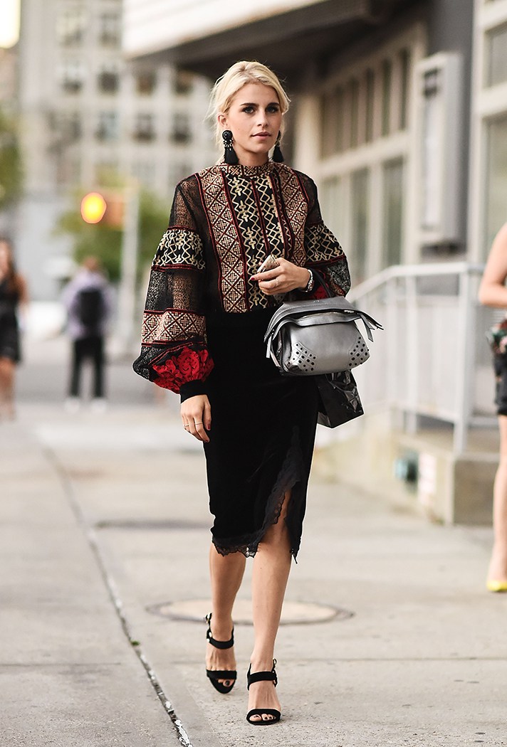 bell sleeve dress street style