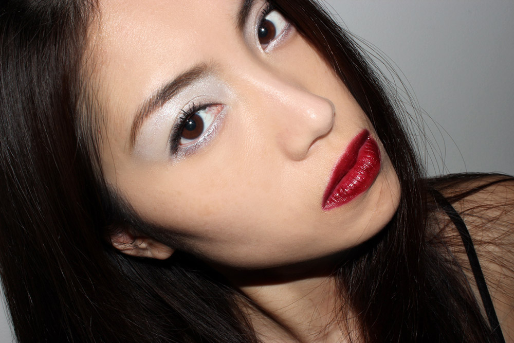 icy eyeshadow: Spring makeup trend