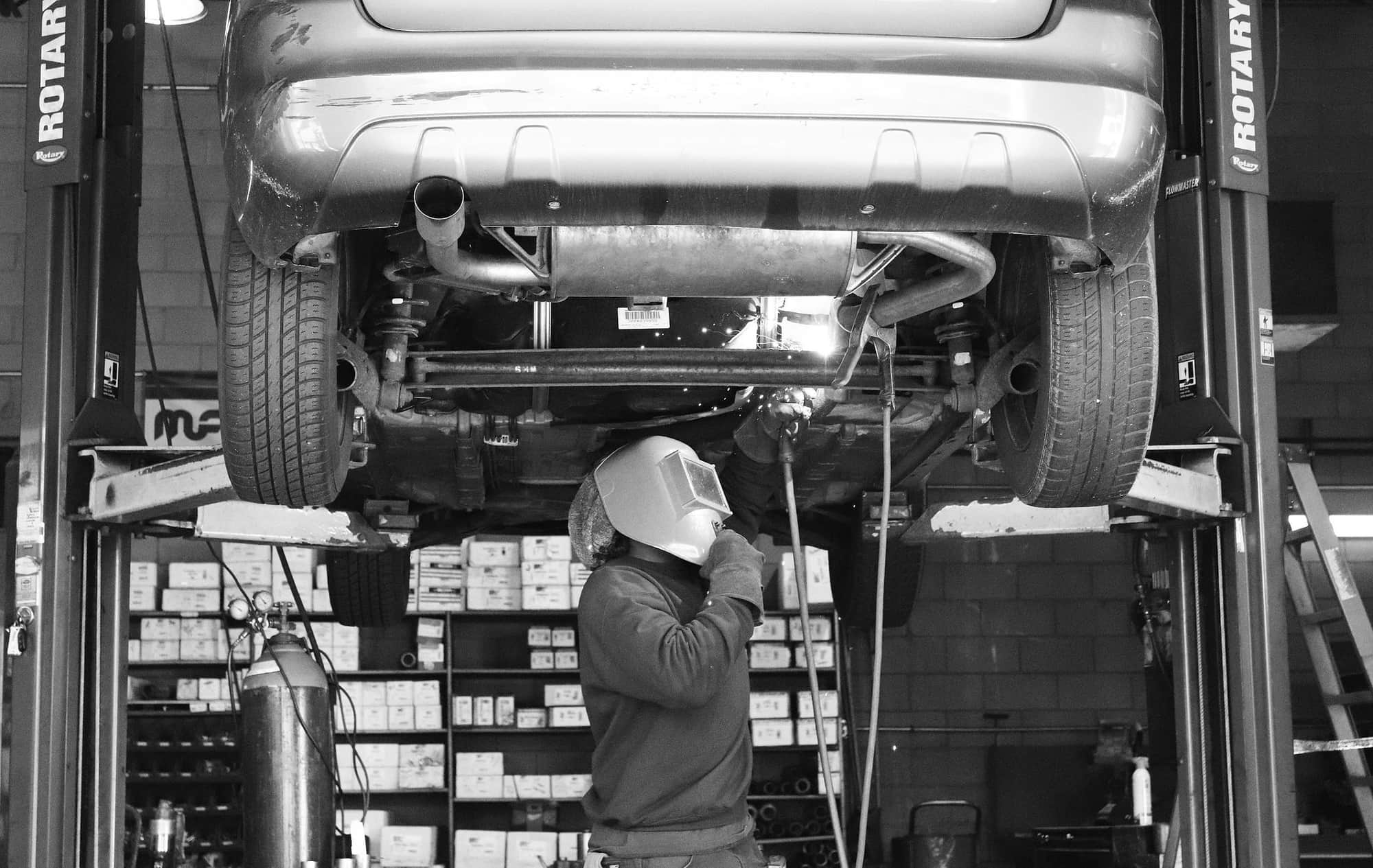 What's The Difference Between A Catalytic Converter And A Muffler?