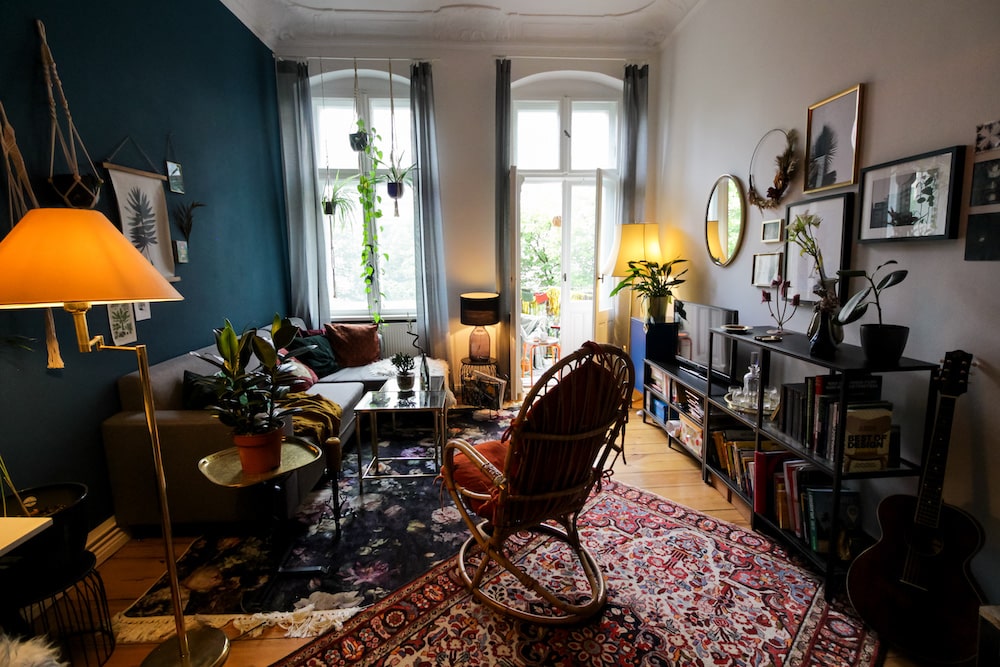 Eclectic living room in Berlin, available to rent in Beazy.