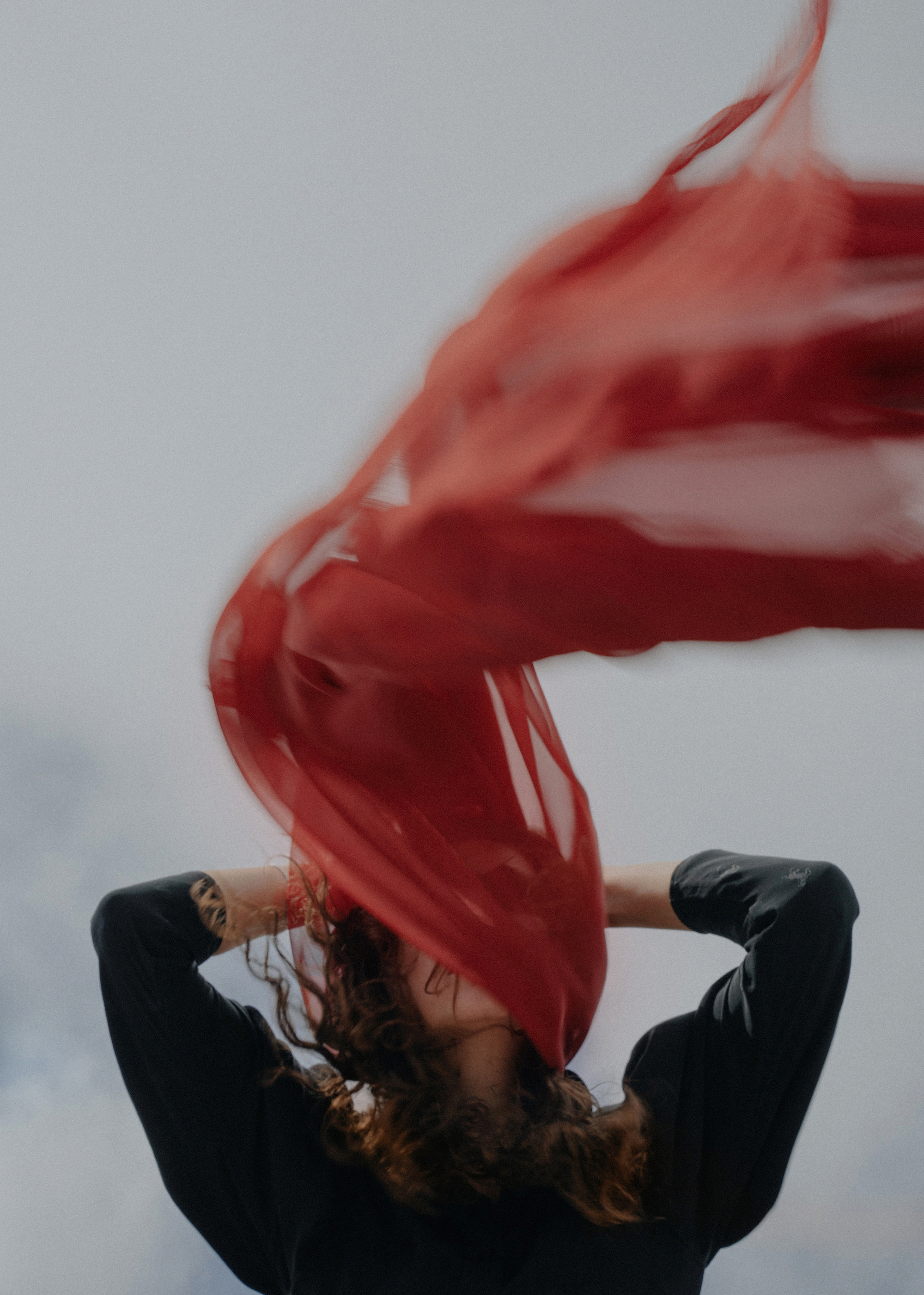 Wining photo of girl with flying fabric belarus conflict 2020 by photographer Krystsina Shyla