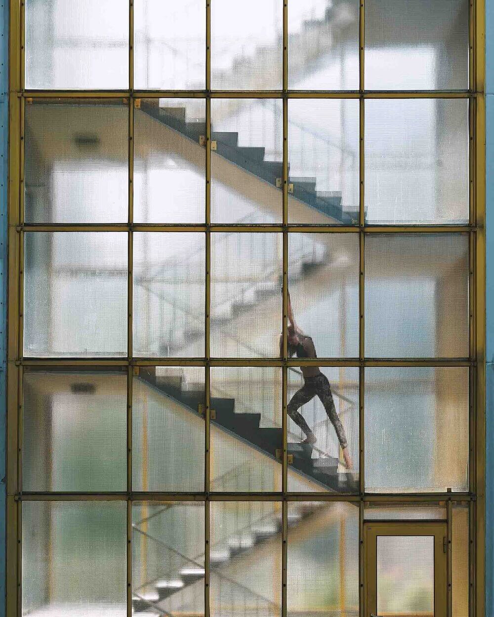 Glass building, minimalist architecture, dance model