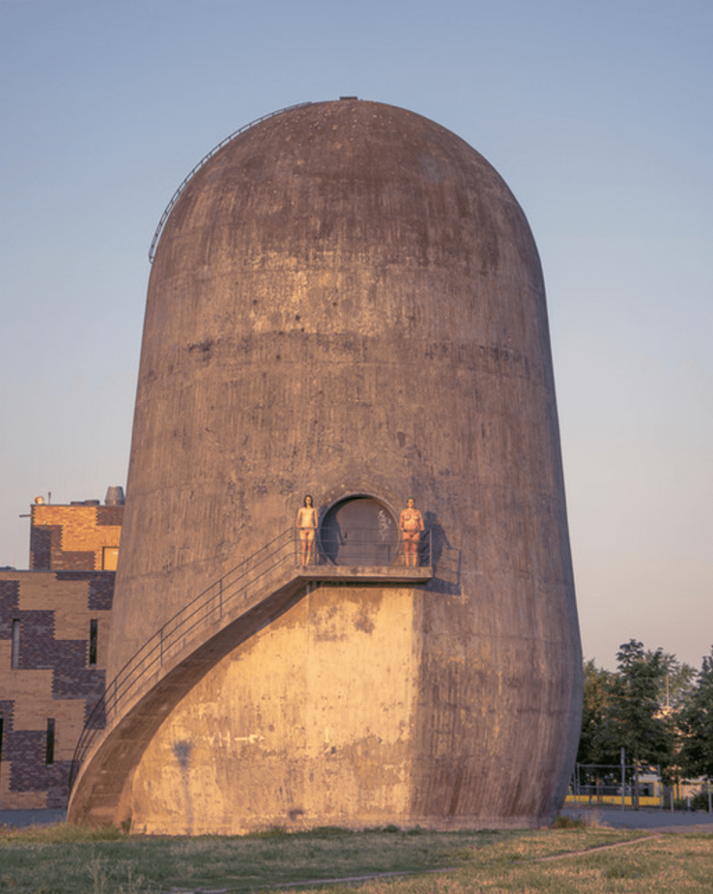 Abstract architecture, naked models