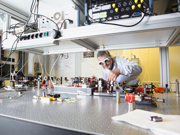 Ingmar Hartl photon scientific photo by Gesine Born