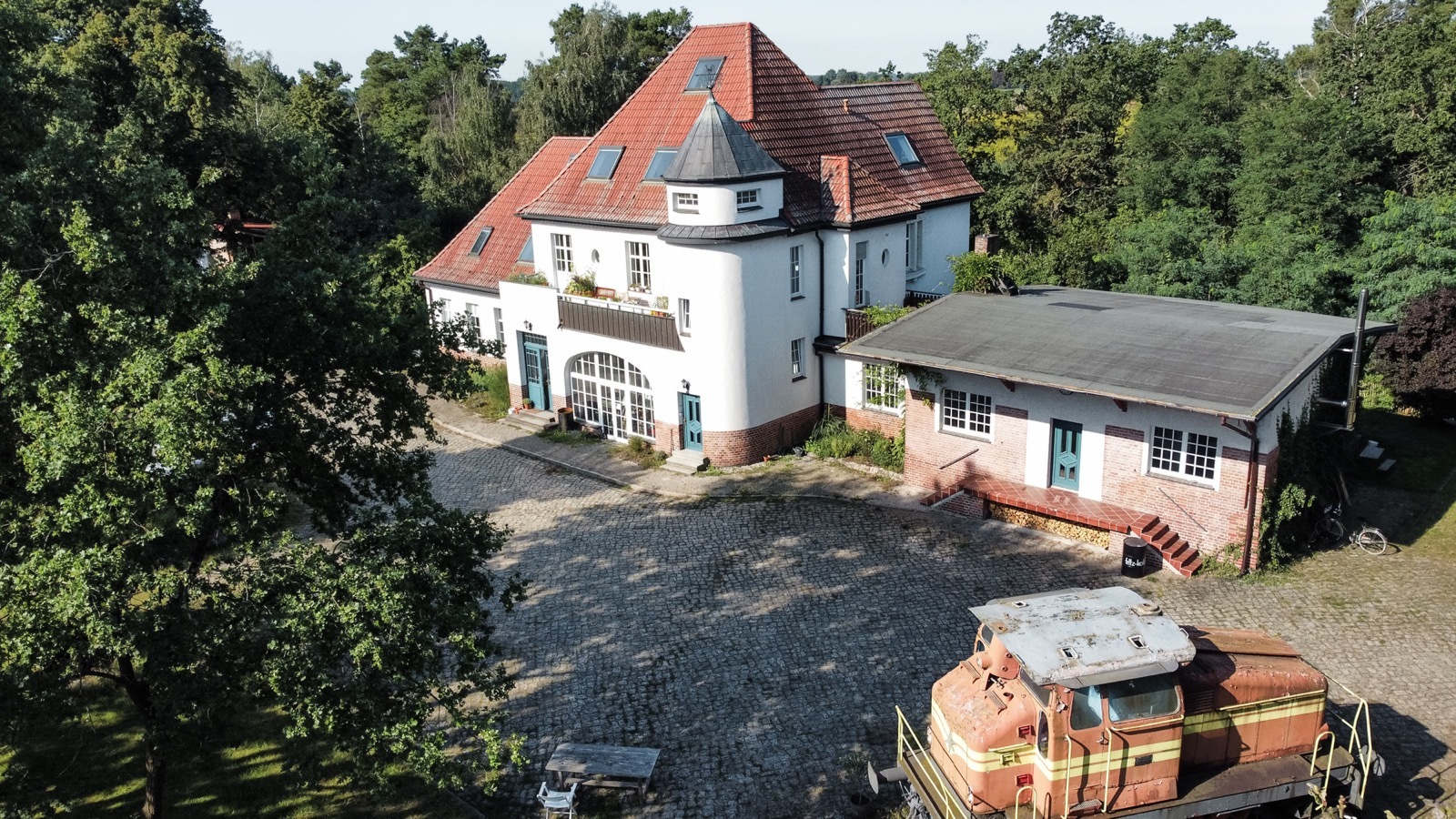 Photo and Filmlocation Bahnhof