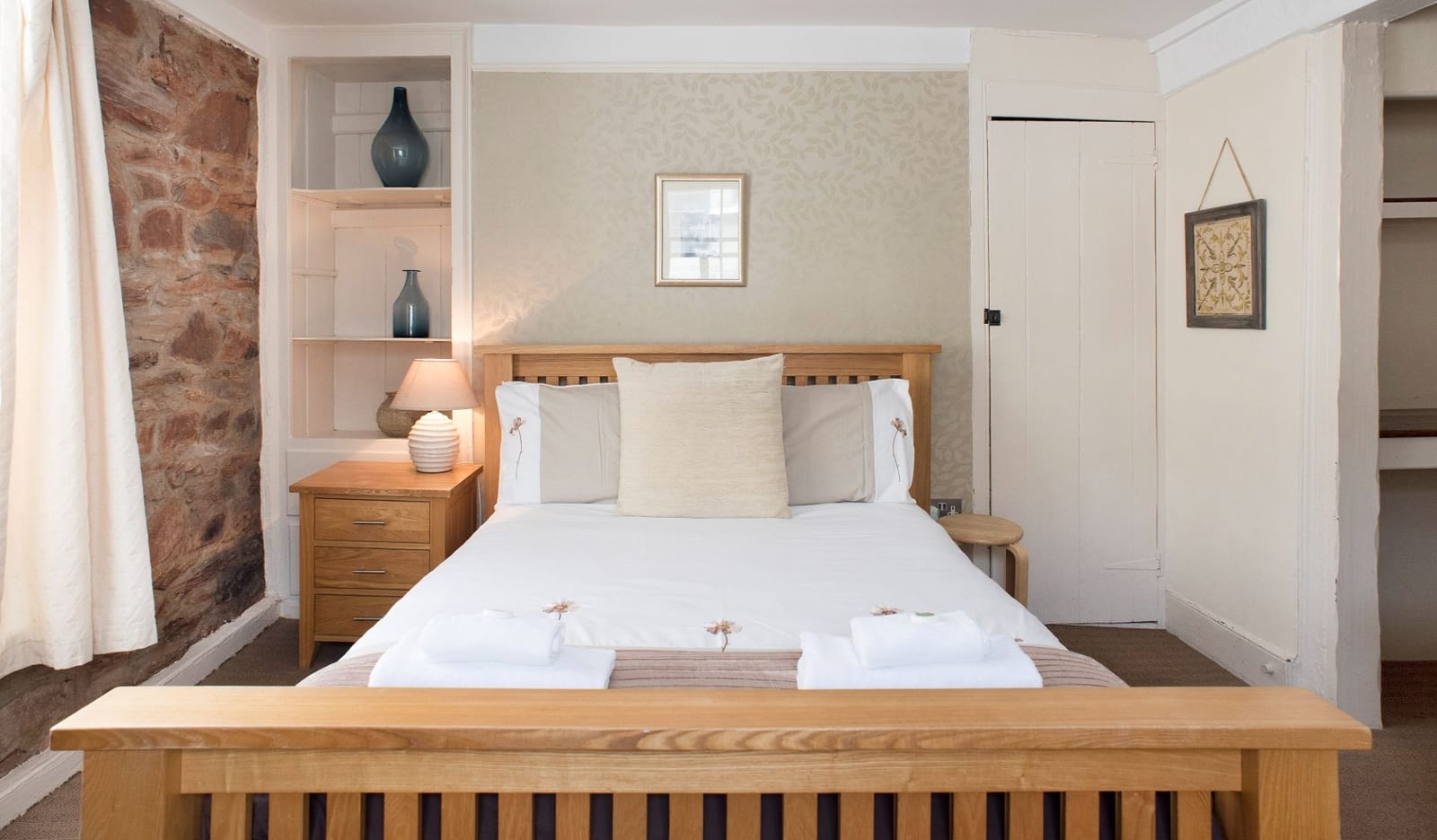 B&B Rooms at The Halfway House Inn, Kingsand