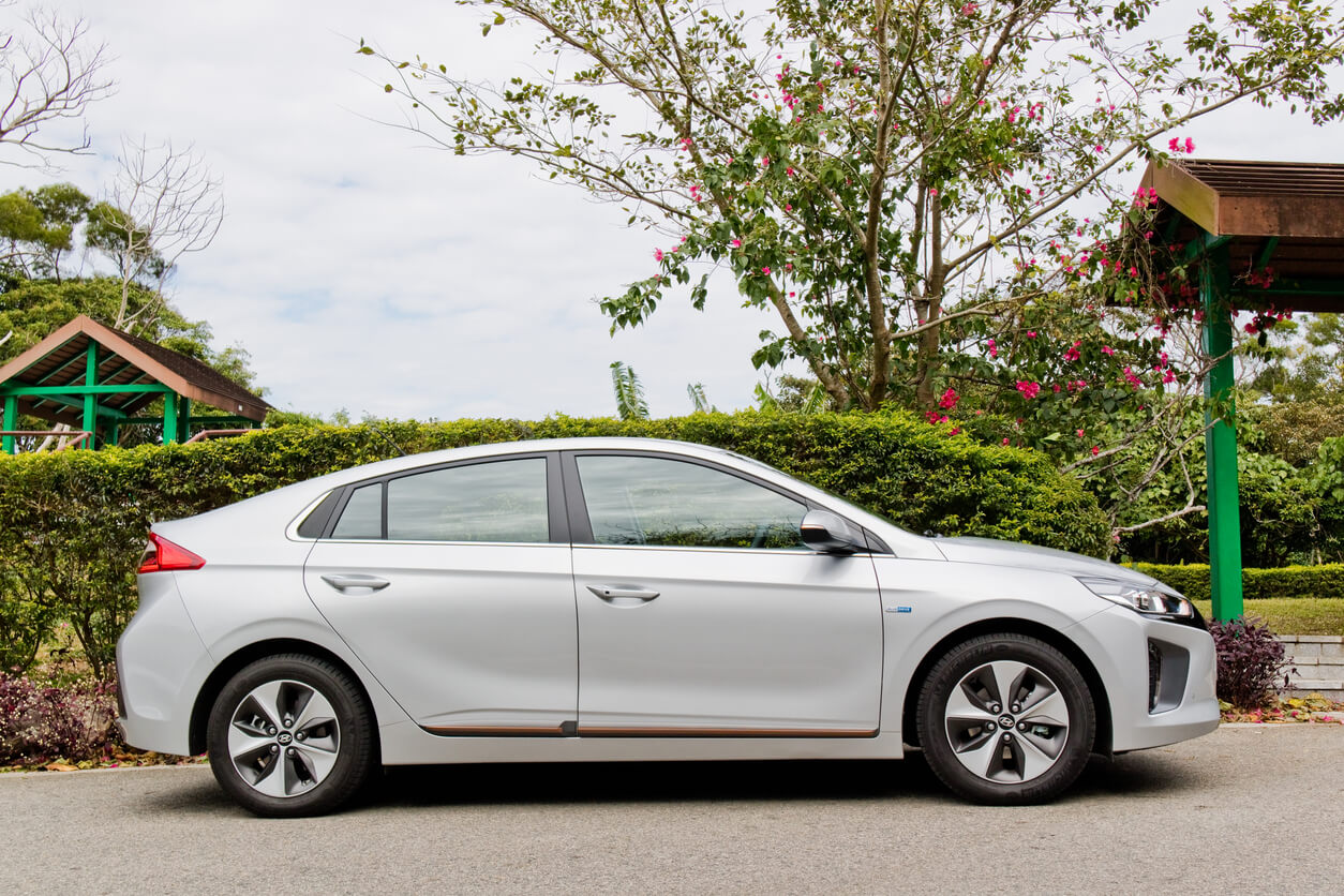 Hyundai Ioniq battery replacement