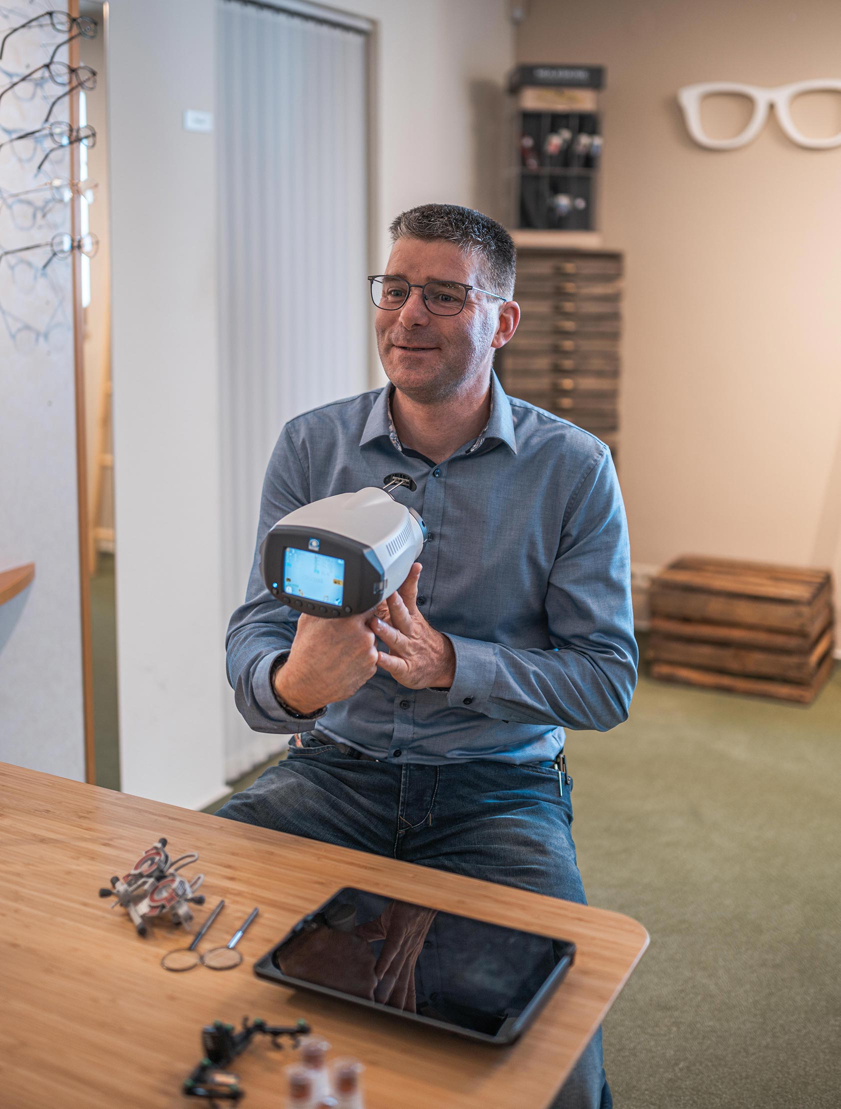 Mobiles Messgerät bei Optik Brüstle